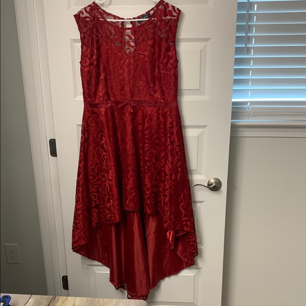 Elegant Red High-Low Dress